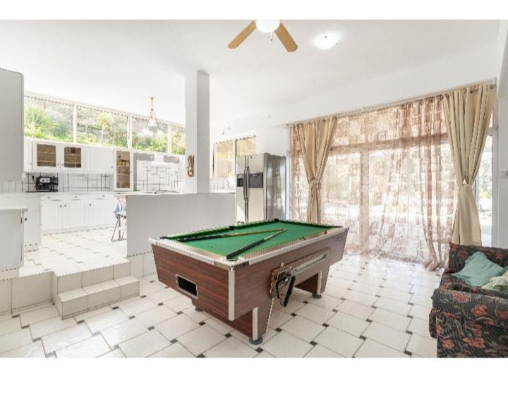 Markópoulon Artemis Villa Near Athens Airport מראה חיצוני תמונה